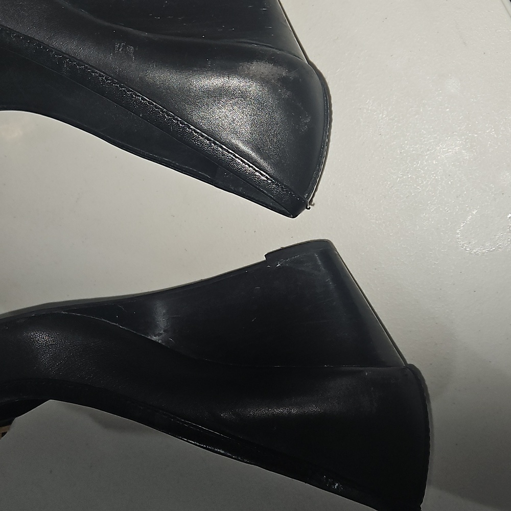 Tory Burch Black Leather Heels with Gold Accents - Picture 8 of 12